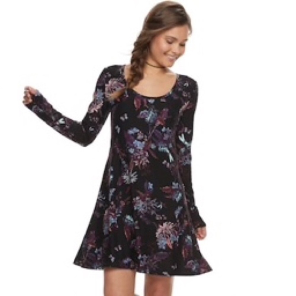 NWOT Mudd Juniors jersey knit criss cross dress